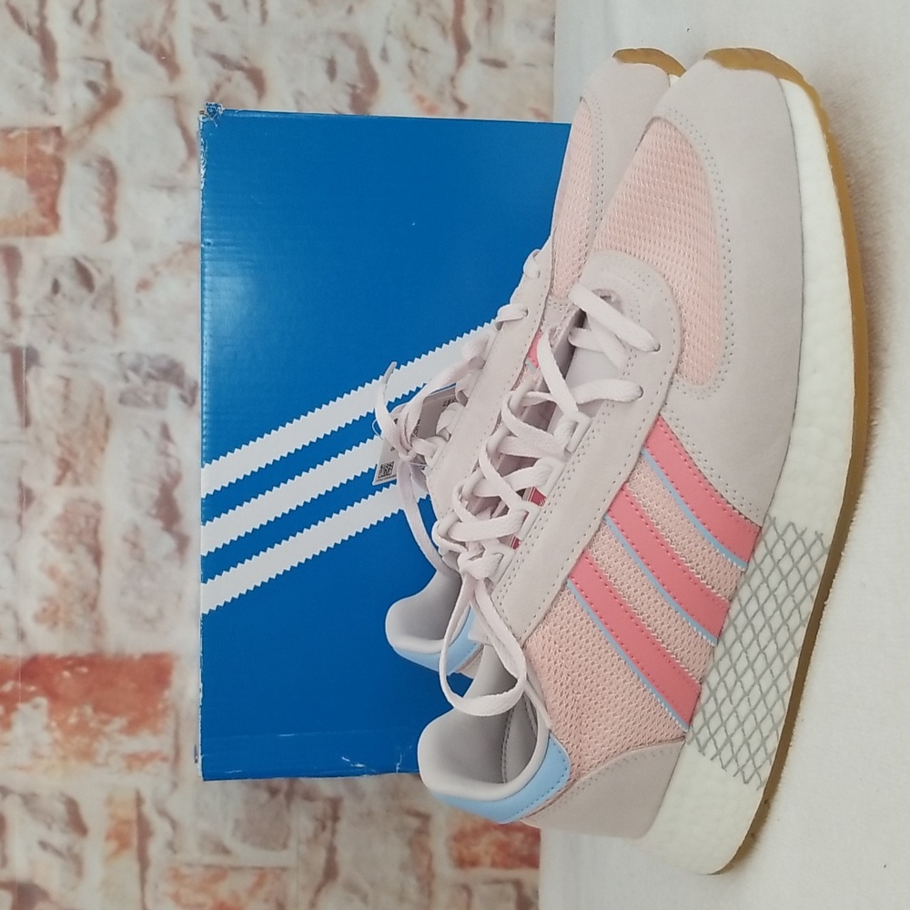New adidas Originals Marathon Tech  Sneakers